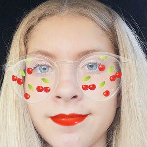 Meet your Posher, Mackenzie